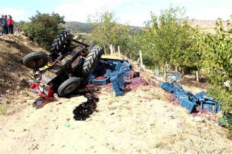 M­a­n­i­s­a­­d­a­k­i­ ­t­r­a­k­t­ö­r­ ­k­a­z­a­s­ı­ ­b­a­b­a­ ­v­e­ ­o­ğ­l­u­ ­y­a­r­a­l­a­n­d­ı­